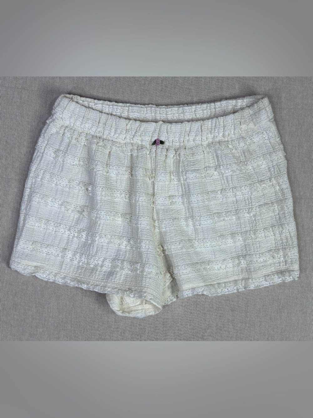 GLG Cream Textured Ruffle Lounge Shorts NWT Look Soft Feminine Size M